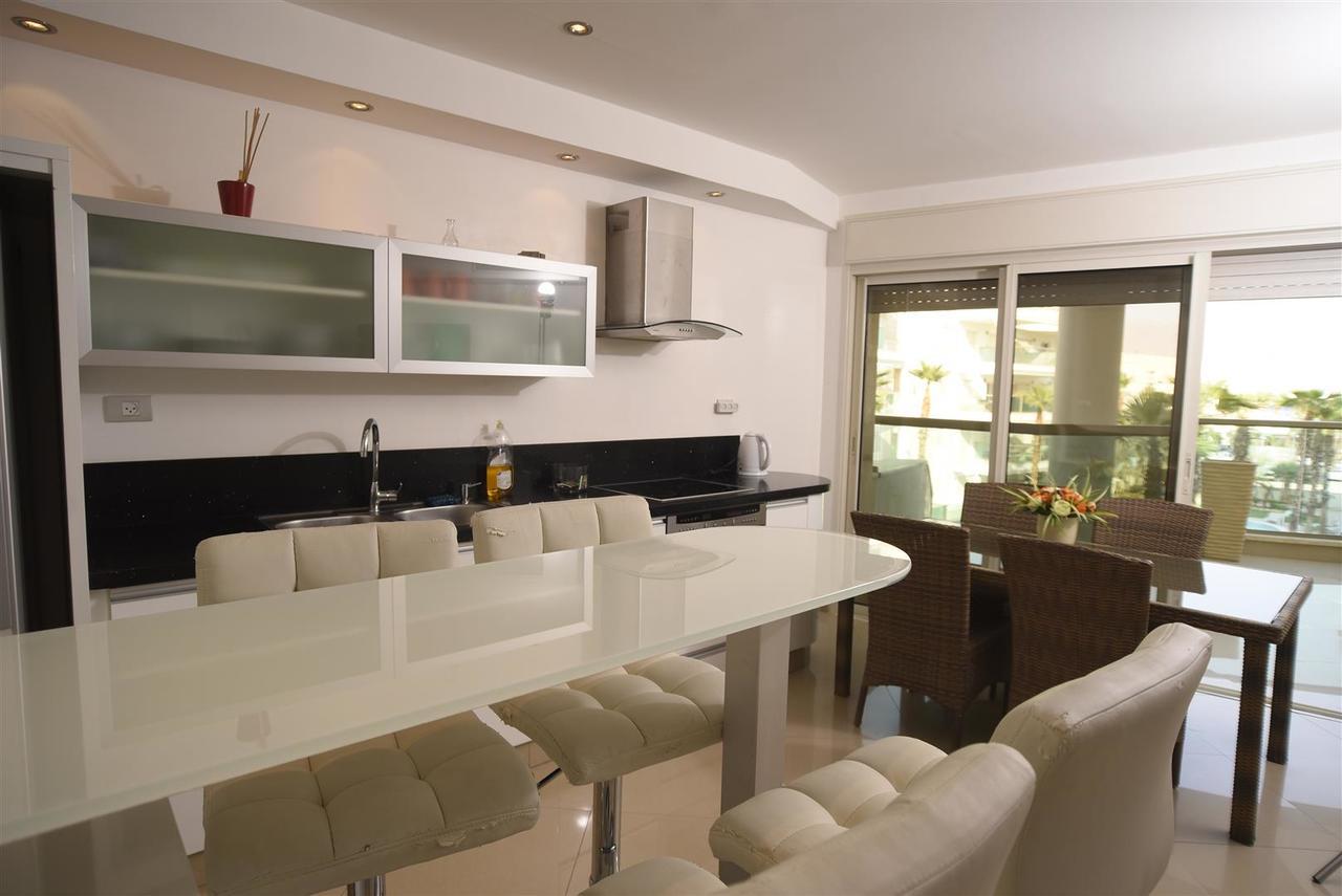 Palmore Aparthotel