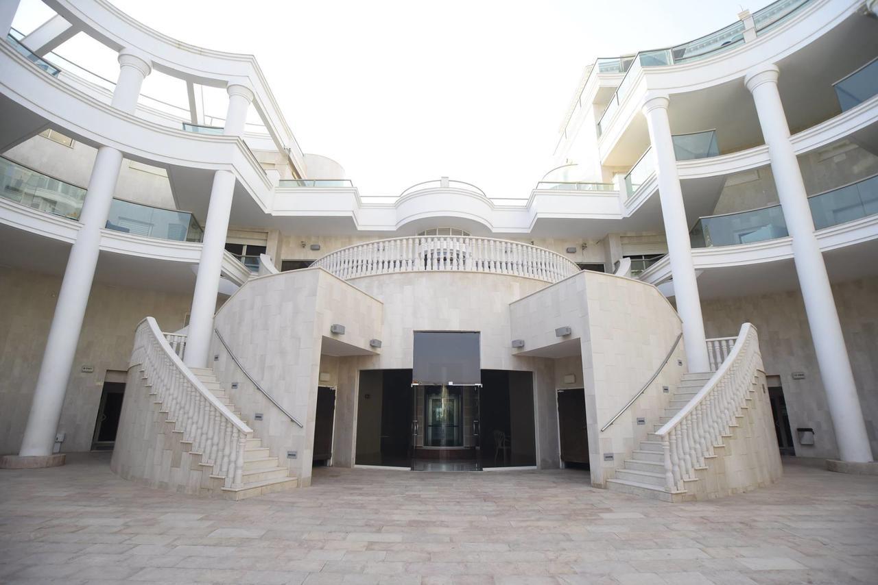 Palmore Aparthotel